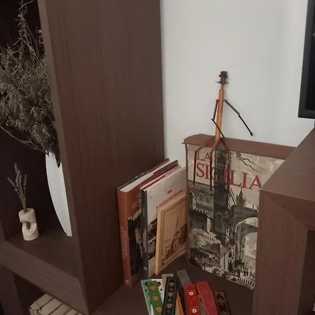 La Casa Delle Api アパート パテルノー